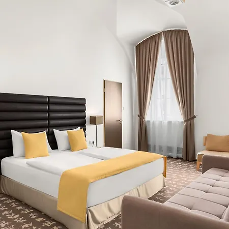Hotel Buda Castle