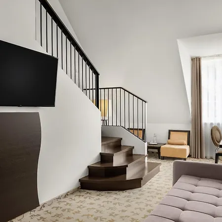 Hotel Buda Castle 4*