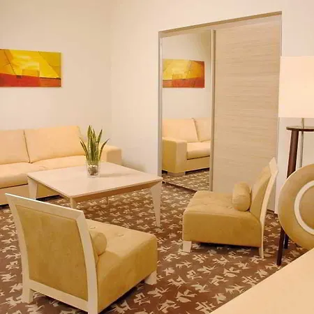 Hotel Buda Castle 4*