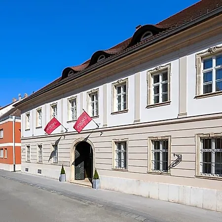 Buda Castle Hotell