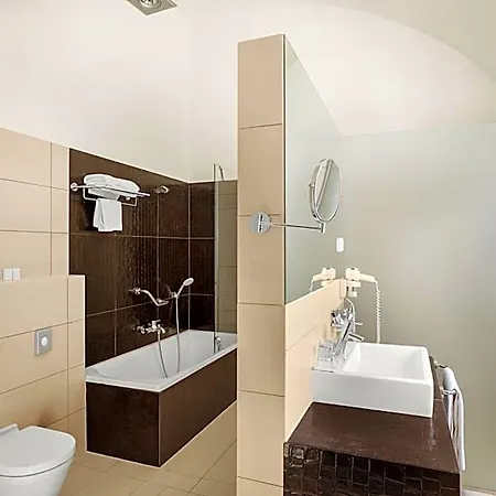 Buda Castle Hotell