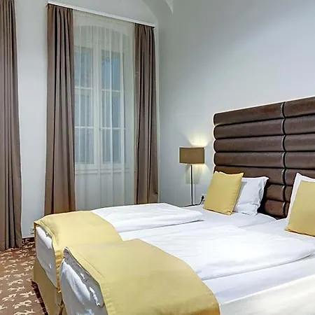 Buda Castle 4*