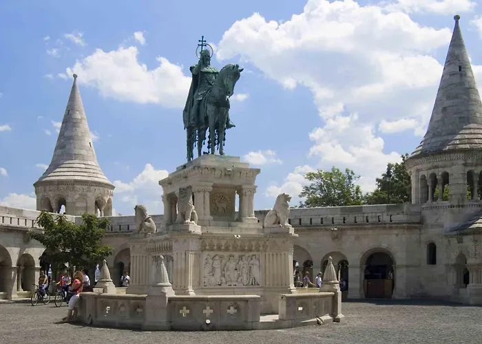 Hotel Buda Castle 4*