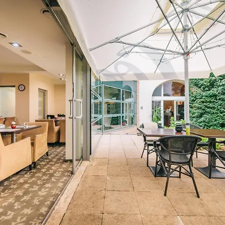 Hotel Buda Castle 4*