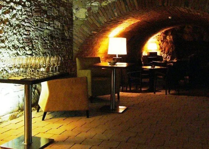 Hotel Buda Castle 4*